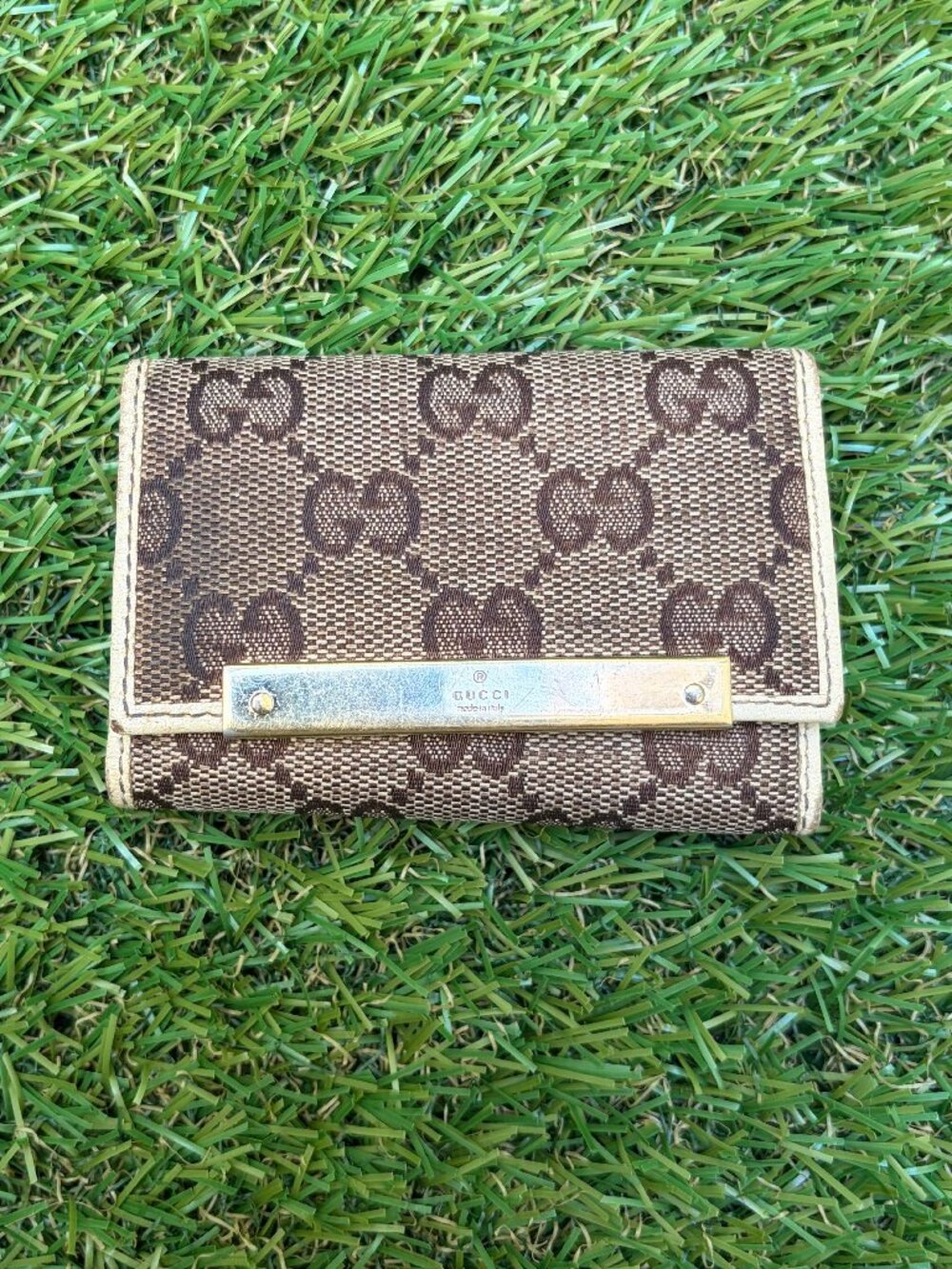 Vintage Gucci GG Canvas Metal Bar Key Case